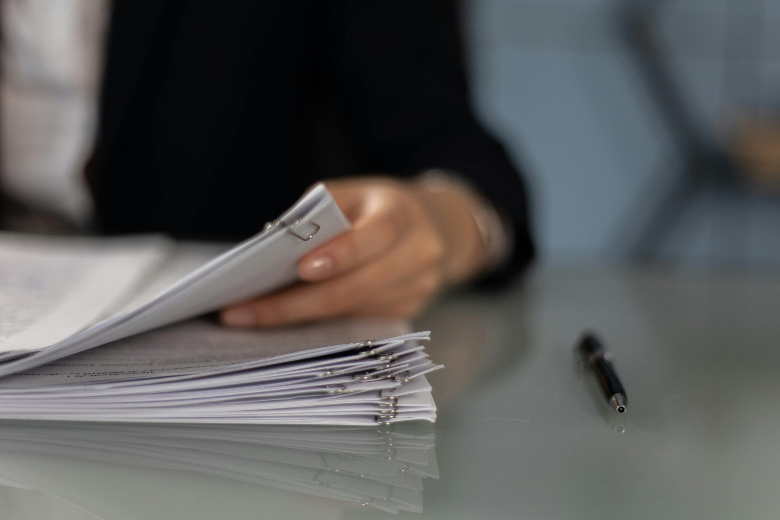 Czy brytyjski sędzia może odrzucić Consent Order? 3 najczęstsze powody odmowy polubownego podziału majątku w Anglii. dlaczego sedzia brytyjski moze odrzucic dokumenty consent order poznaj powody by Anna Montgomery